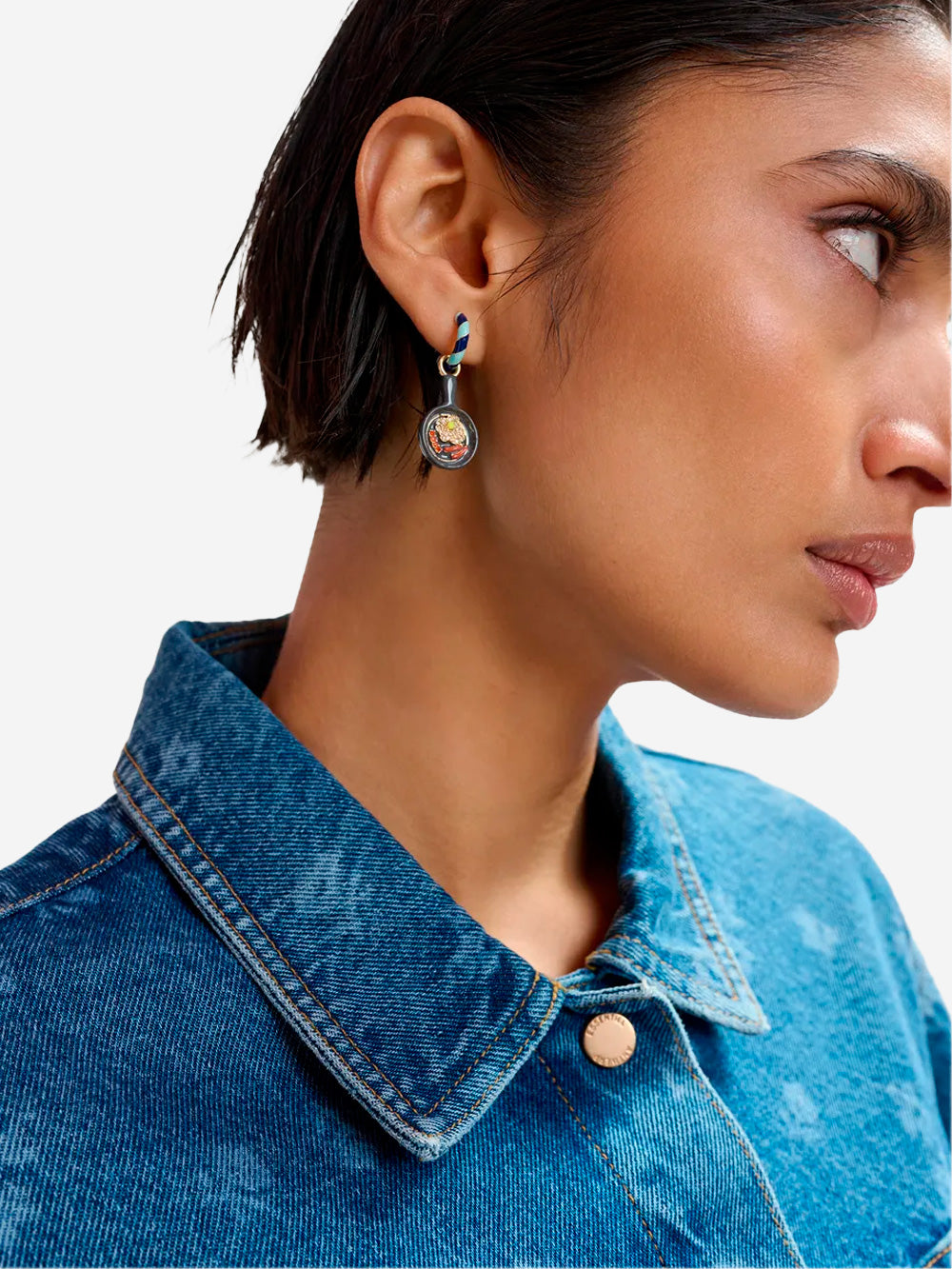 ESSENTIEL ANTWERP Orecchini a cerchio blu navy e blu con ciondoli a forma di maialino e padella Multicolor Urbanstaroma
