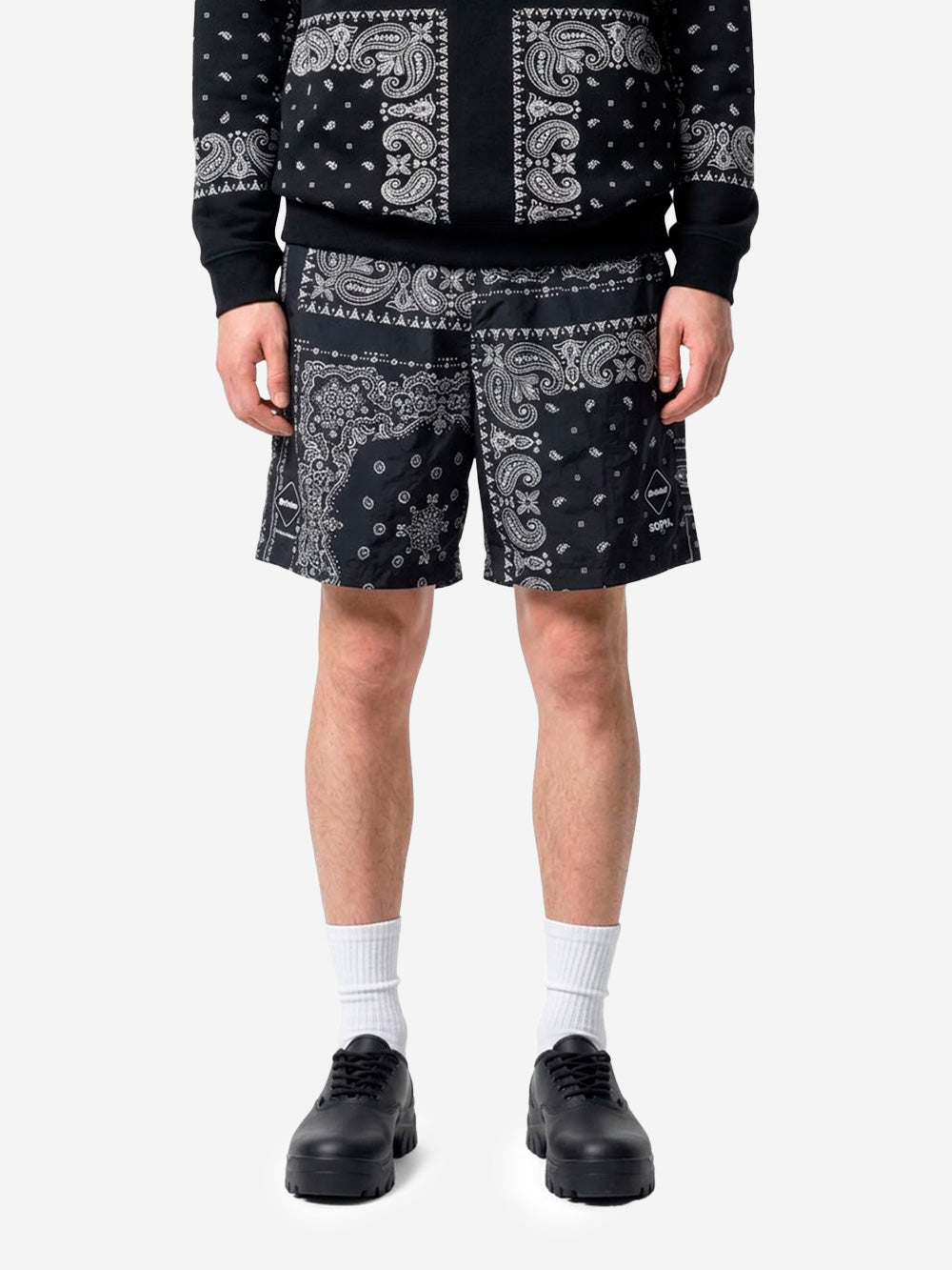 F.C. REAL BRISTOL Shorts neri in nylon con stampa bandana Nero Urbanstaroma