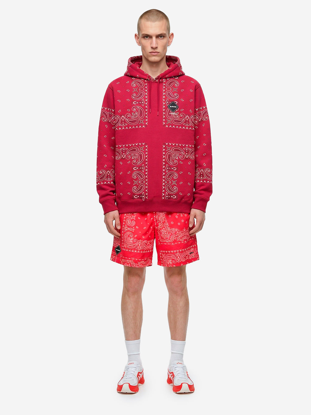 F.C. REAL BRISTOL Shorts rossi in nylon con stampa bandana Rosso Urbanstaroma