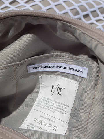 F/CE Big Shoulder tote in mesh (8l) Beige