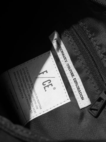 F/CE Pouch nera in twill tecnico (2l) Nero