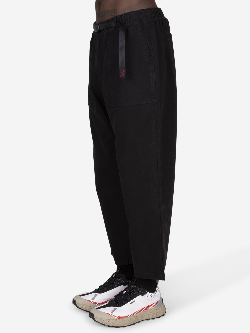 GRAMICCI Loose Tapered Pant neri Nero Urbanstaroma
