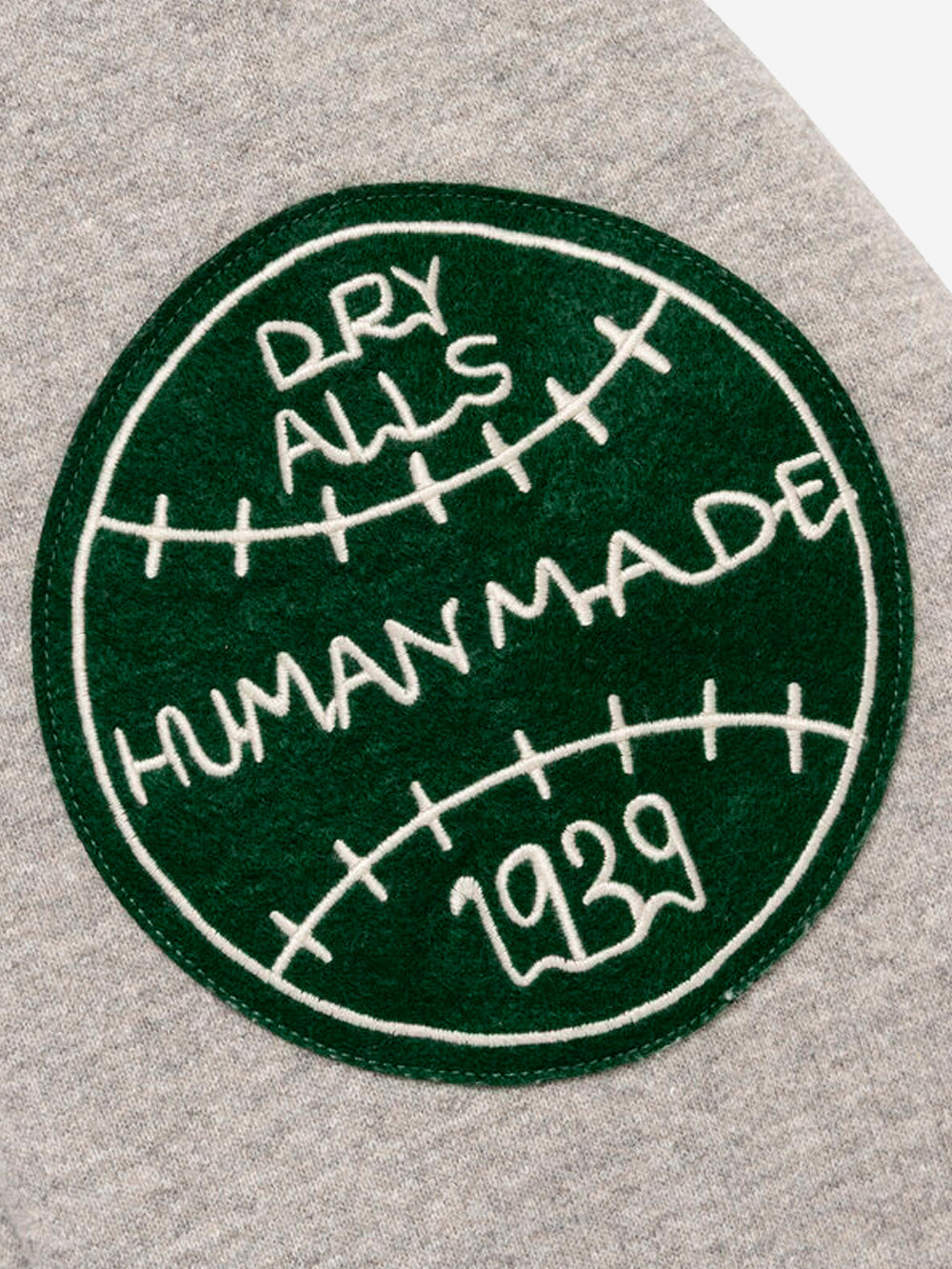 HUMAN MADE Felpa grigia con mezza zip e patch sulla manica Grigio Urbanstaroma