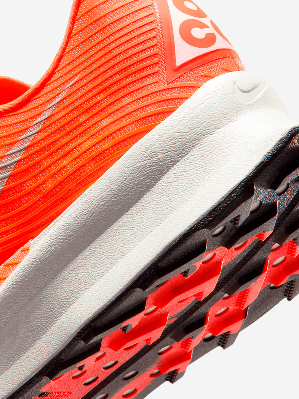 NIKE ACG ACG Ultrafly 2 'Hyper Crimson Total Orange' trail running Arancione fluo Urbanstaroma