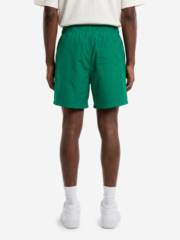 NIKE Shorts verdi Club con Swoosh Verde
