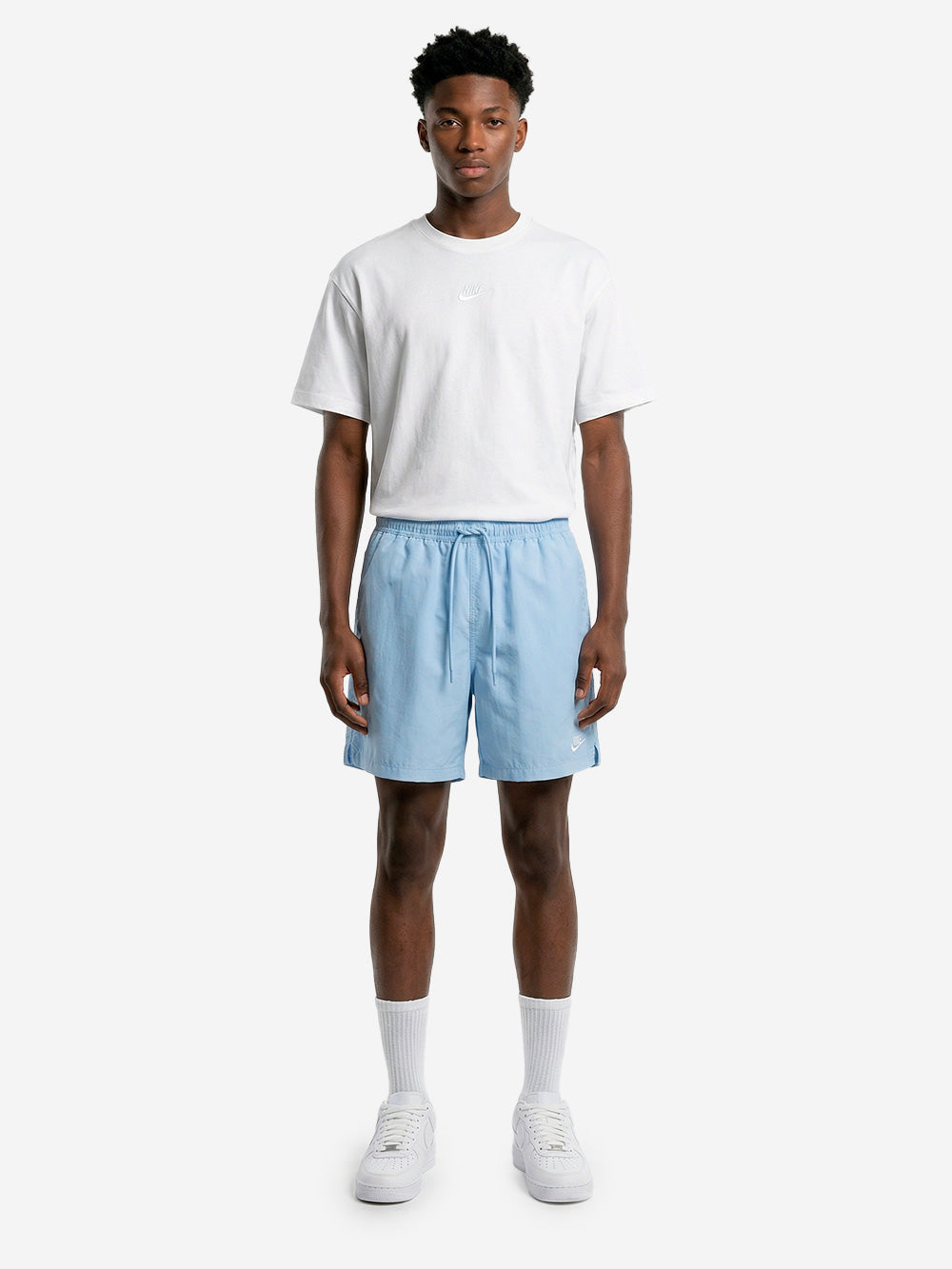 NIKE Shorts celesti Club con Swoosh Celeste Urbanstaroma