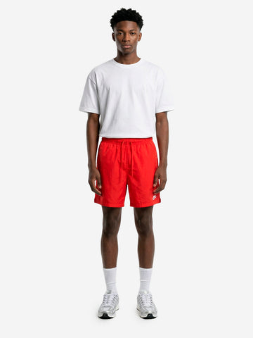 NIKE Shorts rossi Club con Swoosh Giallo