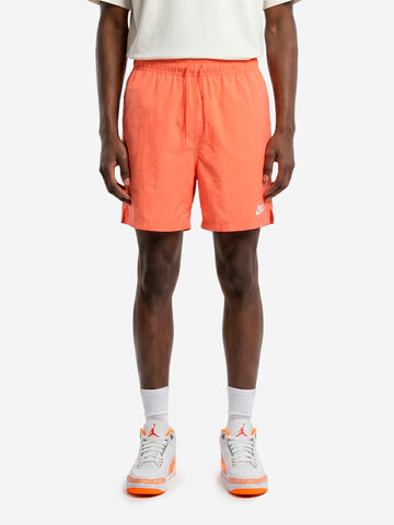NIKE Shorts arancioni Club con Swoosh arancione