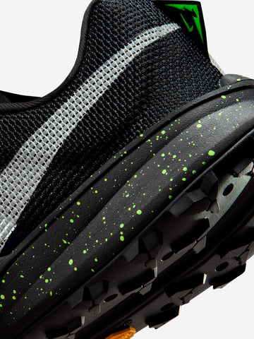 NIKE Kiger 10 'Black Volt Ice' trail running Nero verde