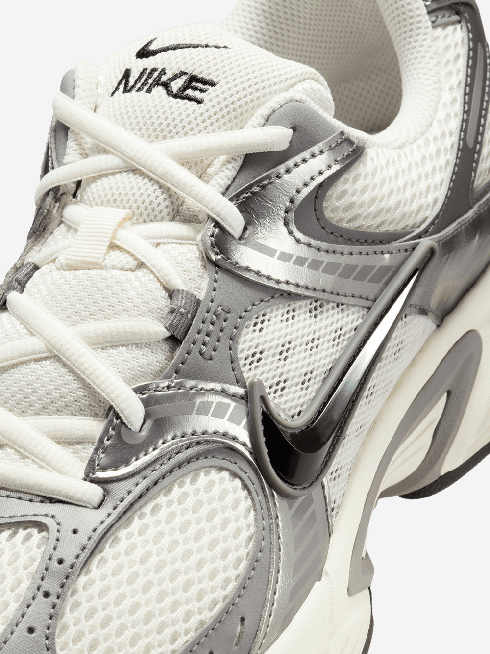 NIKE V5 RNR bianche e grigie Grigio Urbanstaroma