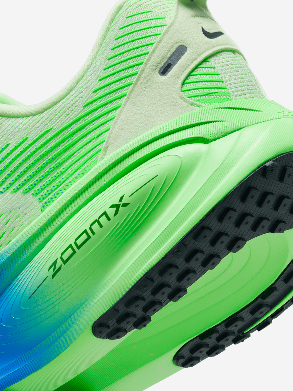 NIKE Vomero 18 verdi e blu running Verde fluo Urbanstaroma