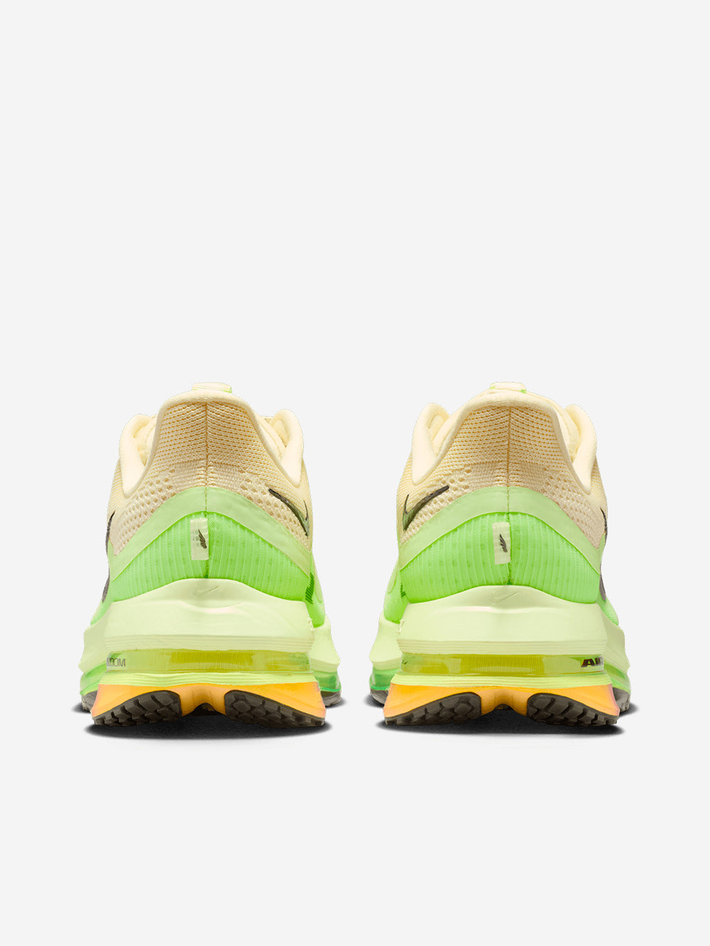 NIKE Pegasus Premium 'Alabaster' running Giallo Urbanstaroma