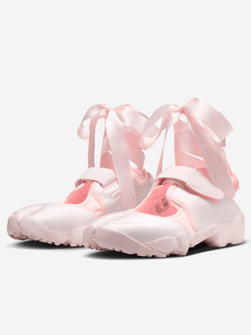 NIKE W Air Rift SE 'Light Soft Pink' con nastri da danza Rosa
