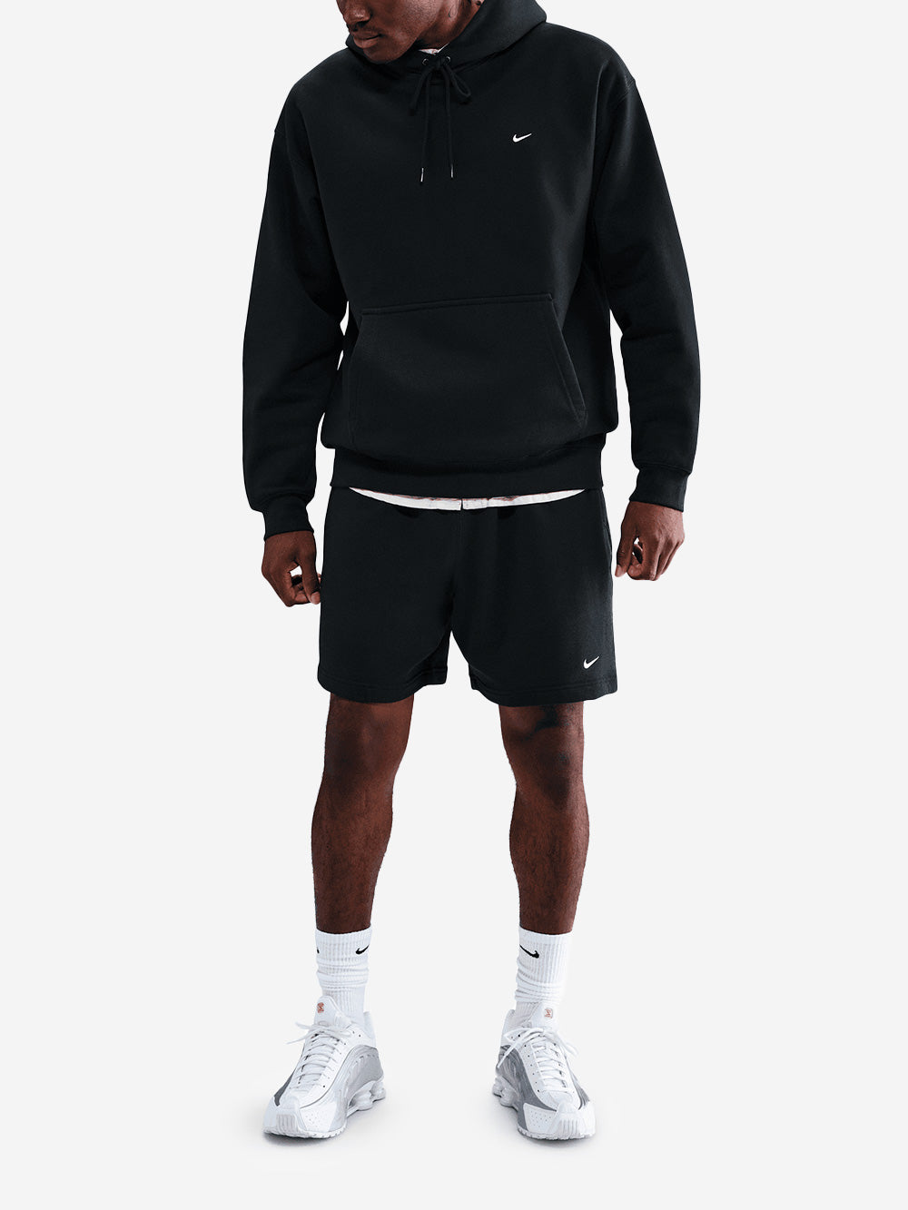 NIKE Felpa pullover nera con cappuccio e Swoosh Nero Urbanstaroma