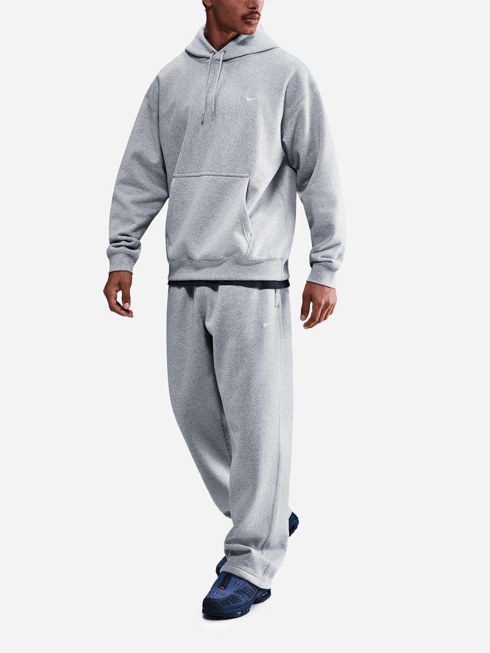 NIKE Pantaloni grigi in fleece con orlo aperto Grigio Urbanstaroma