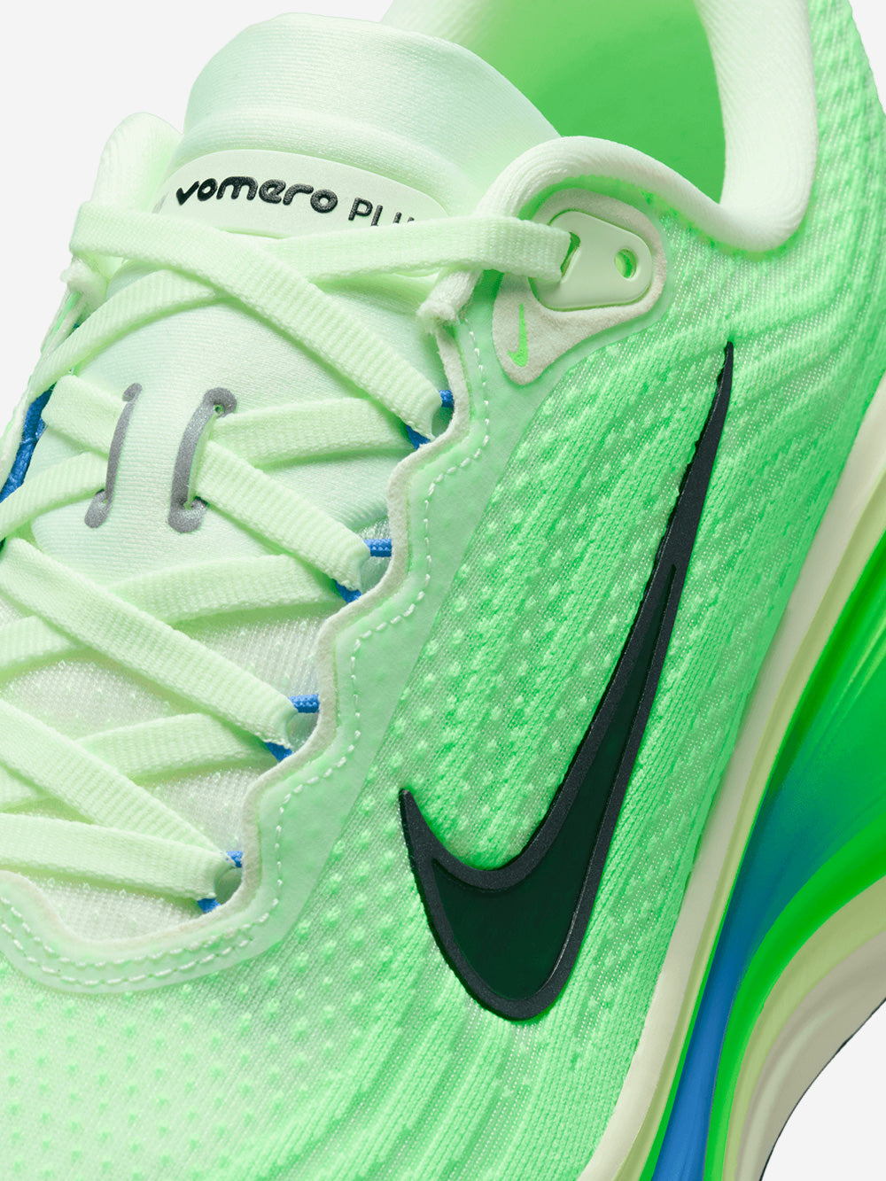 NIKE Vomero Plus 'Volt Tint Lime Blast' running Verde Urbanstaroma