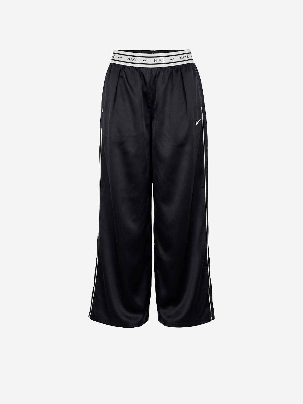 NIKE Pantaloni satinati Relaxed Fit neri Nero Urbanstaroma