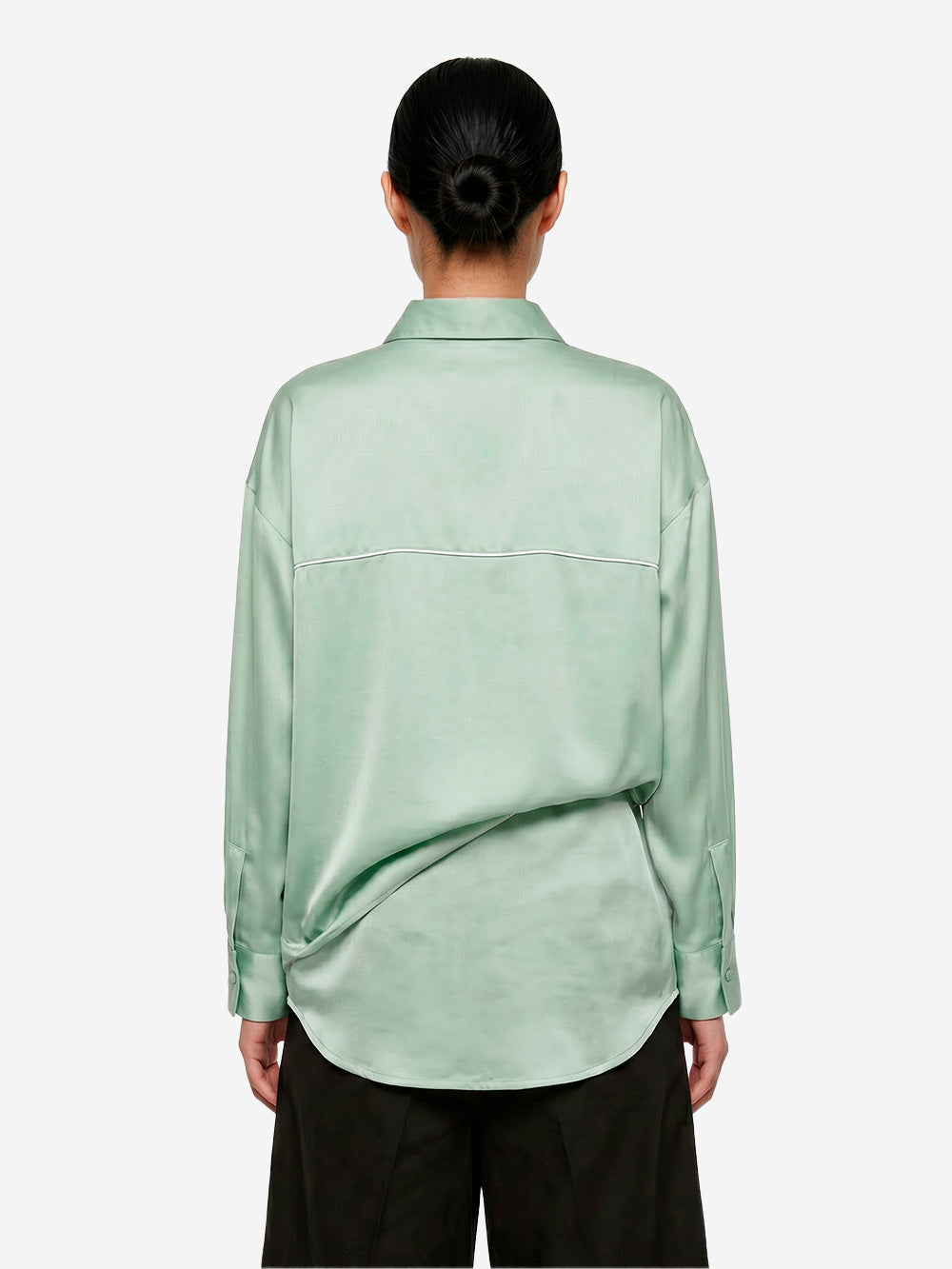 NIKE Camicia oversize satinata verde chiaro con piping Salvia Urbanstaroma