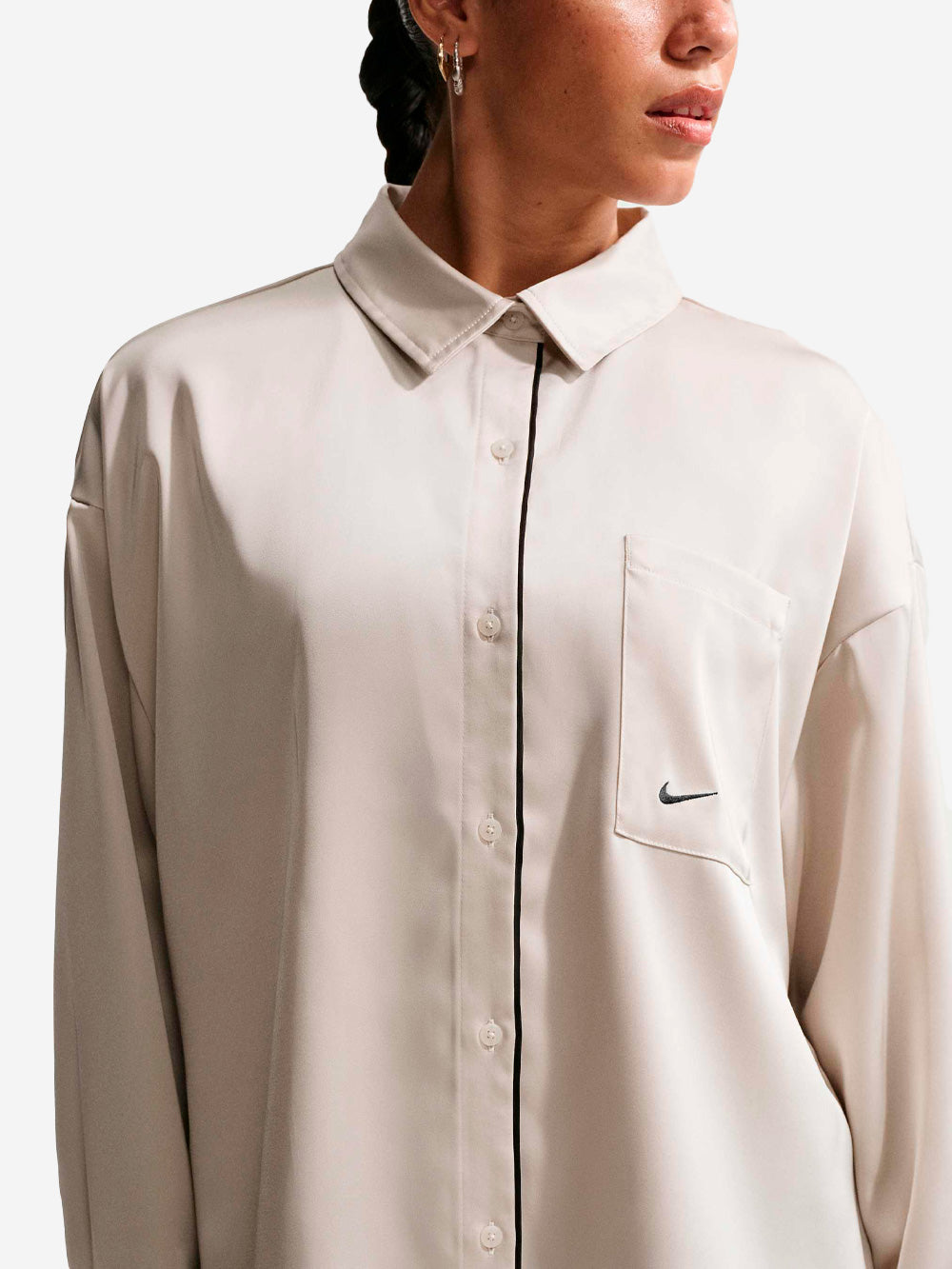 NIKE Light satin oversize shirt with piping IM0575