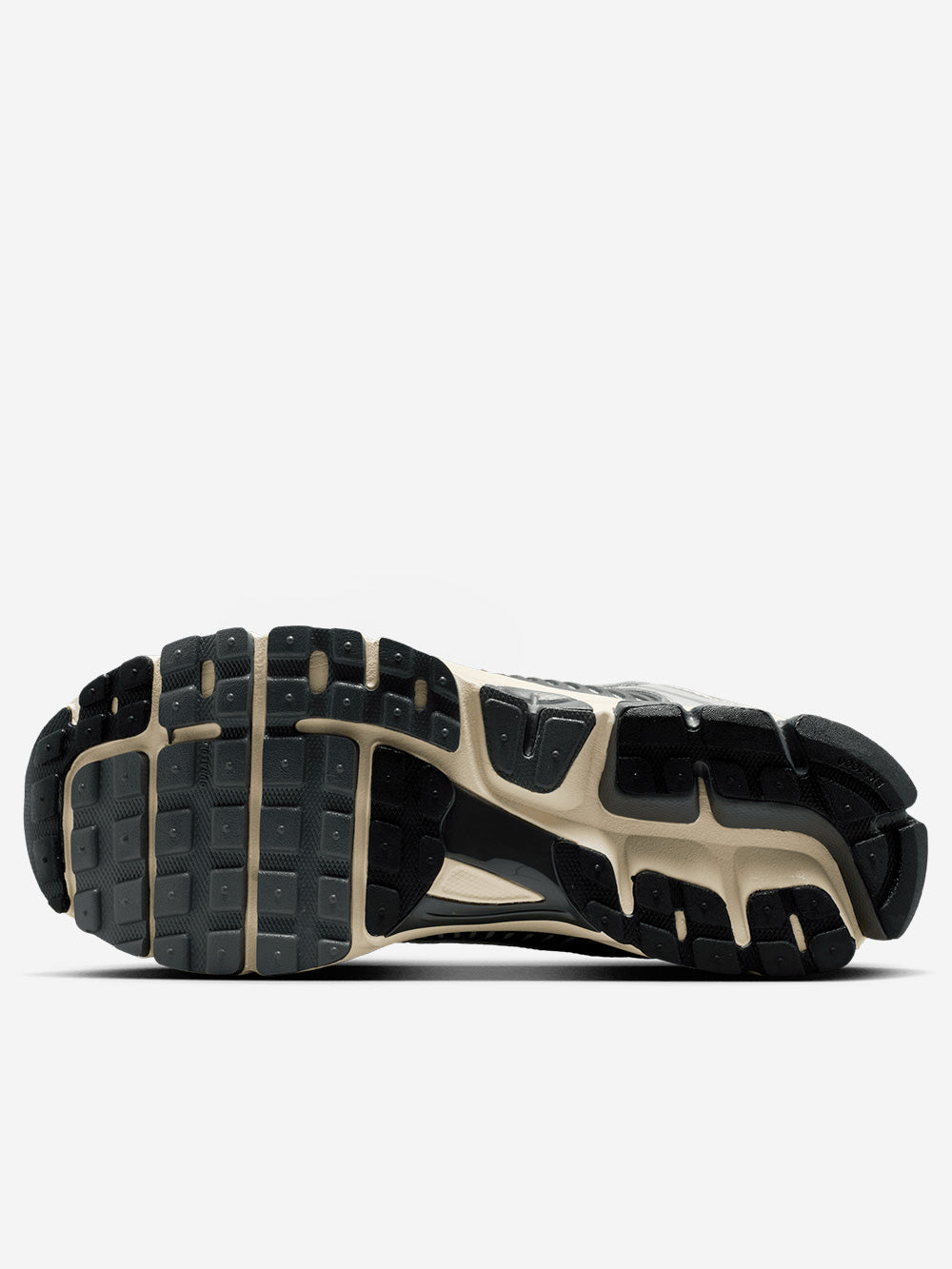 NIKE Zoom Vomero 5 'Iron Grey Chrome' Grigia argento Urbanstaroma