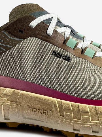 NORDA 001 A 'Sky' Verde rosa