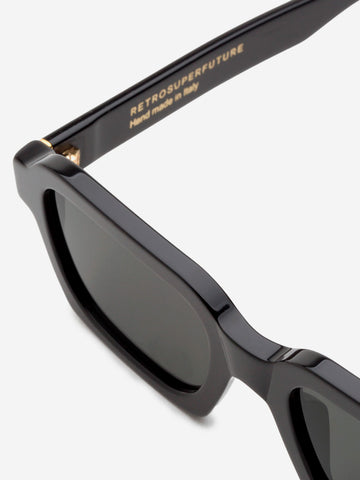 RETROSUPERFUTURE Occhiali da sole neri 'Caro' Nero