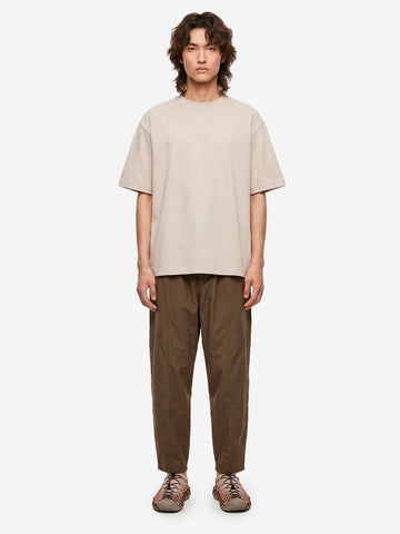 SOUTH2 WEST8 Pantaloni marroni in tessuto poly Oxford Marrone