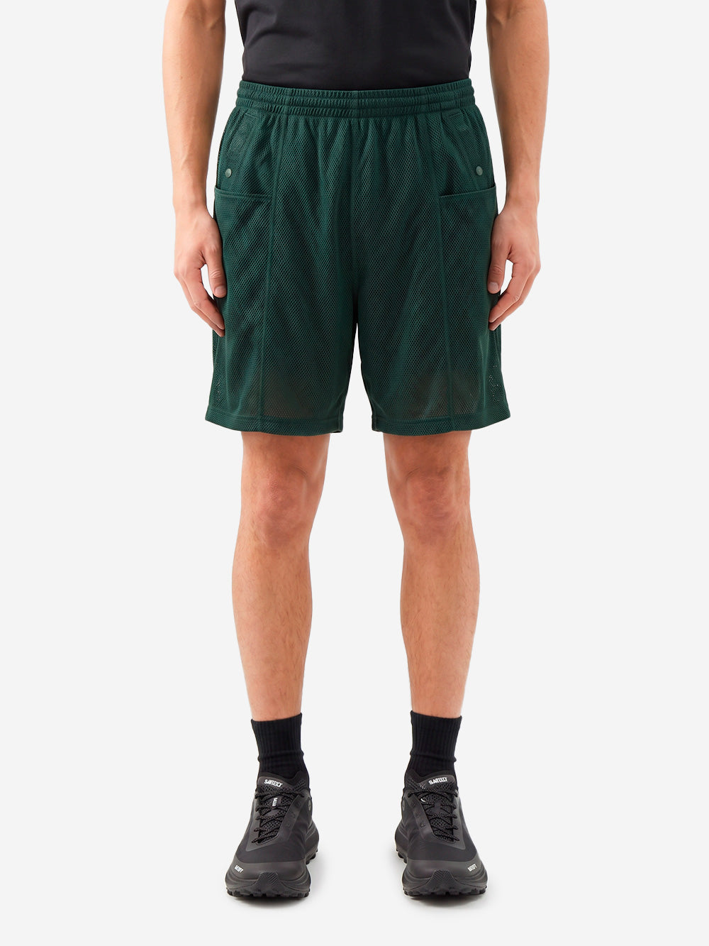 SOUTH2 WEST8 Shorts String CS in mesh verde scuro Verde scuro Urbanstaroma