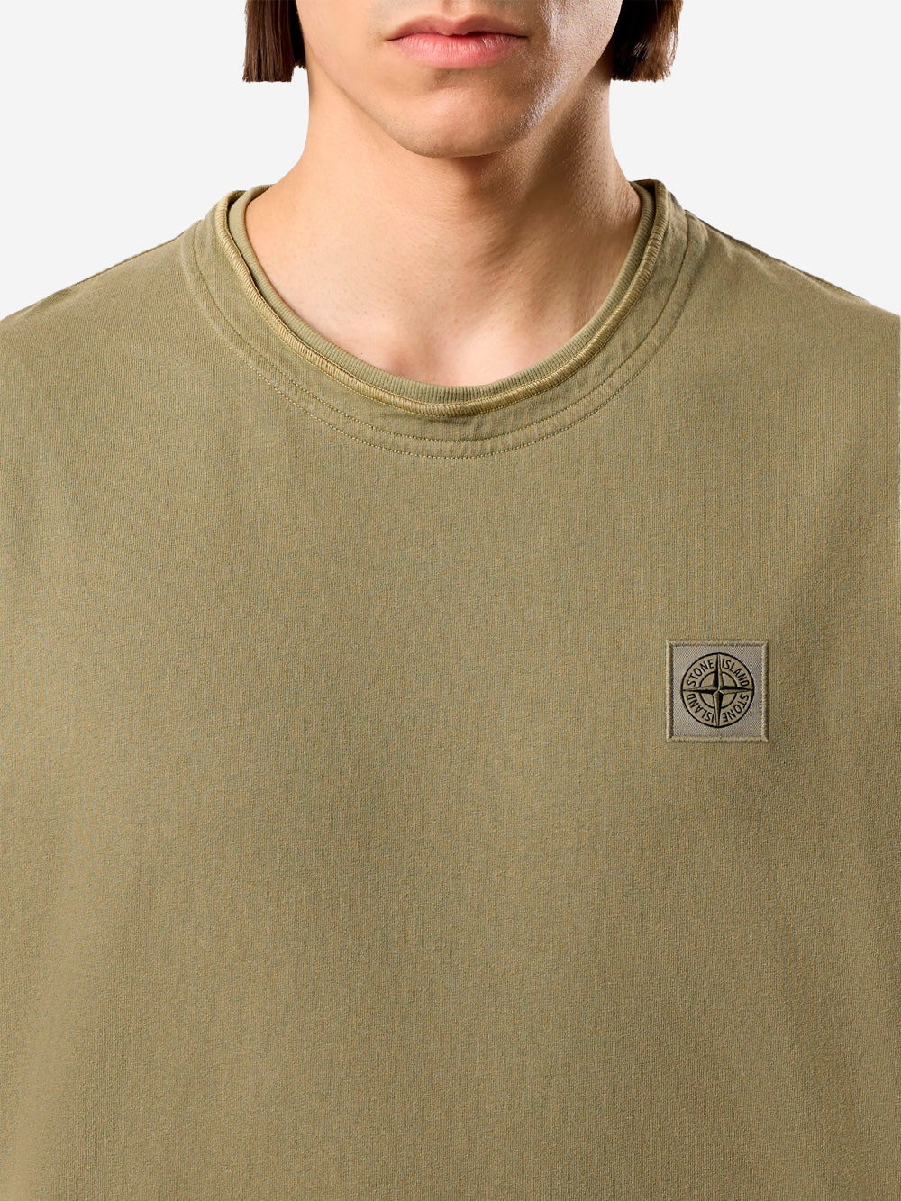 STONE ISLAND T-shirt verde in cotone pettinato 'Old effect' con patch Compass Verde Urbanstaroma