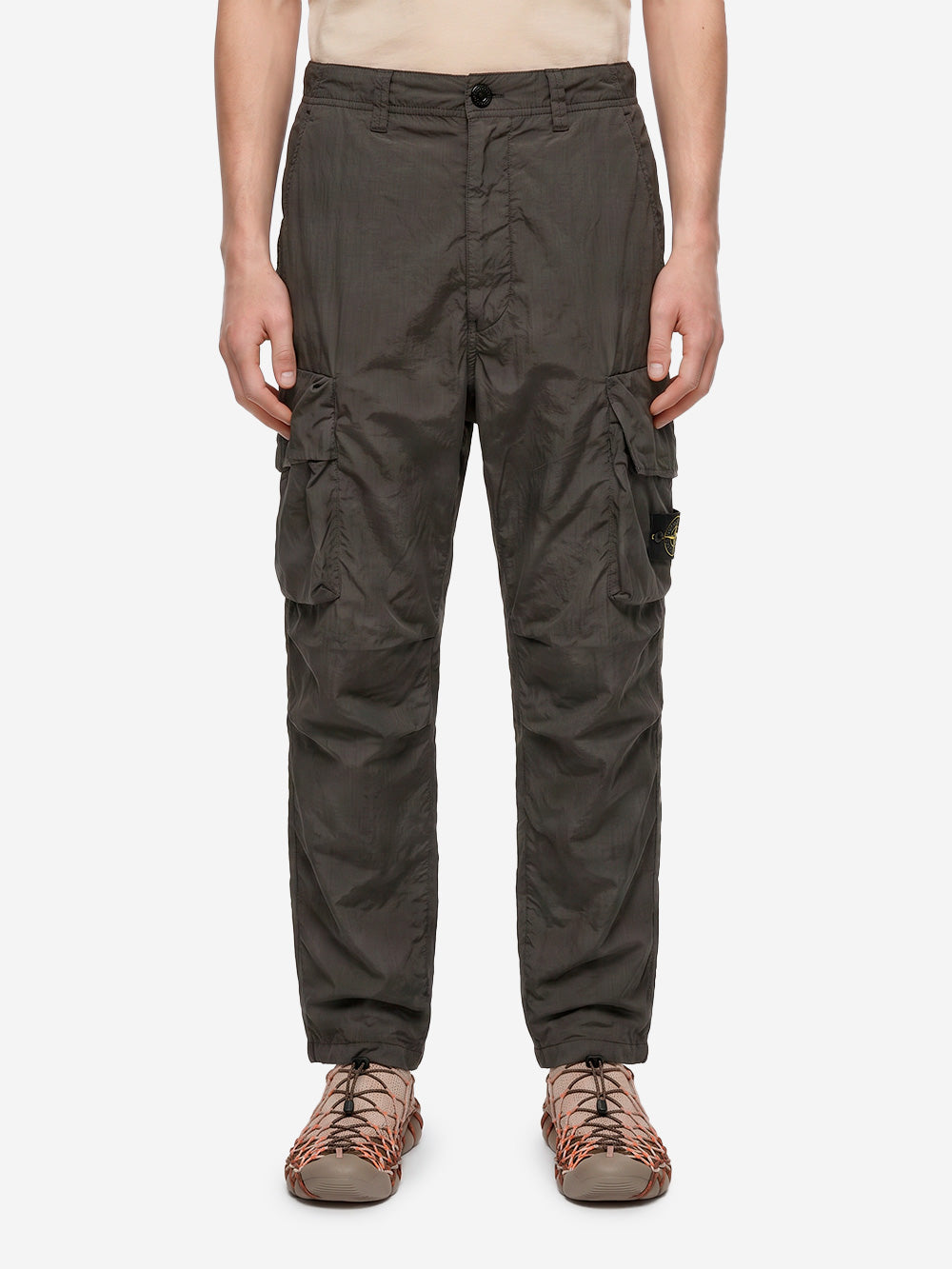 STONE ISLAND Pantaloni cargo grigi loose con vita in cotone nylon ripstop grigio Urbanstaroma