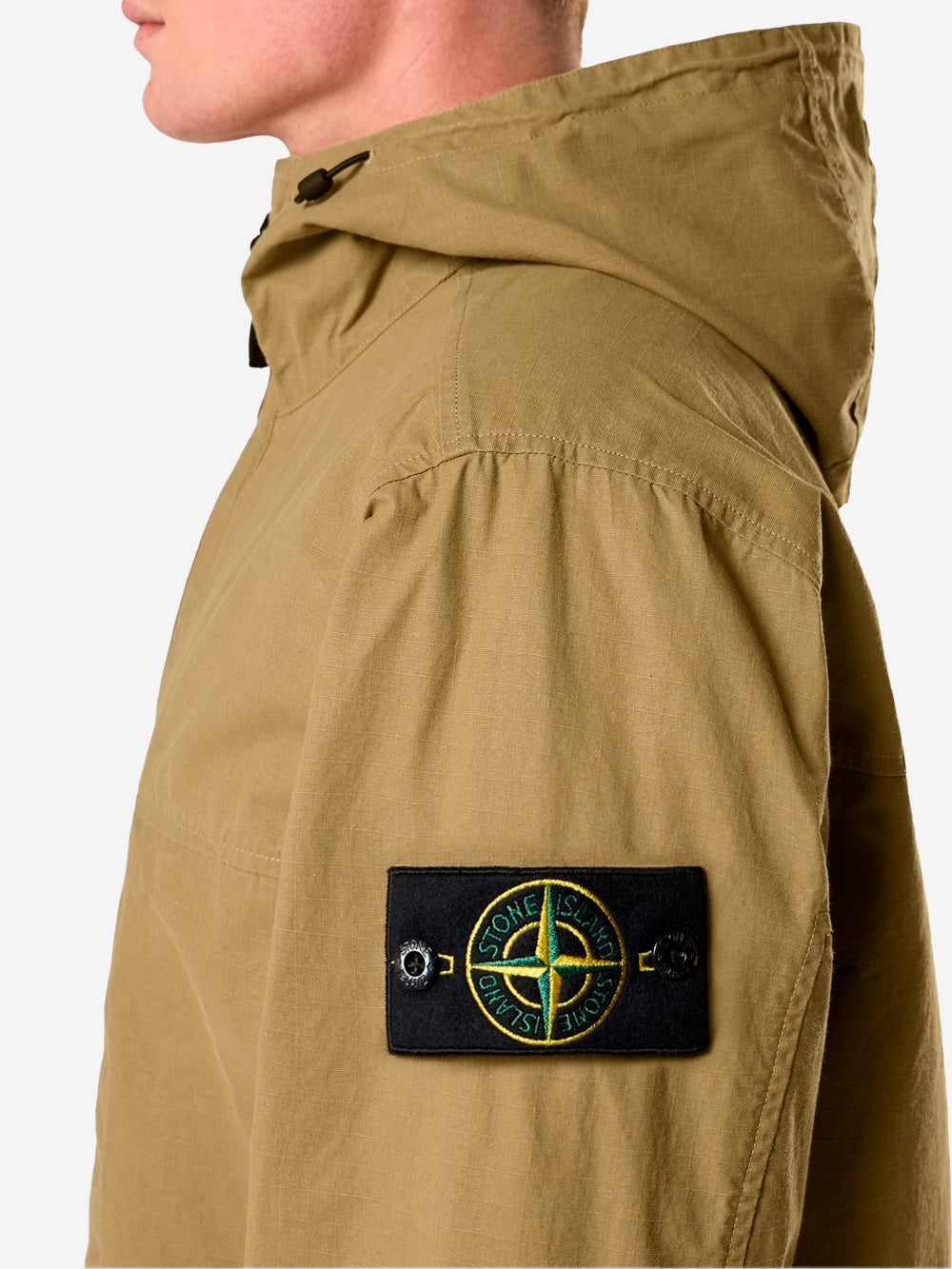 STONE ISLAND Giacca verde militare con cappuccio e resina pigmentata Verde Urbanstaroma