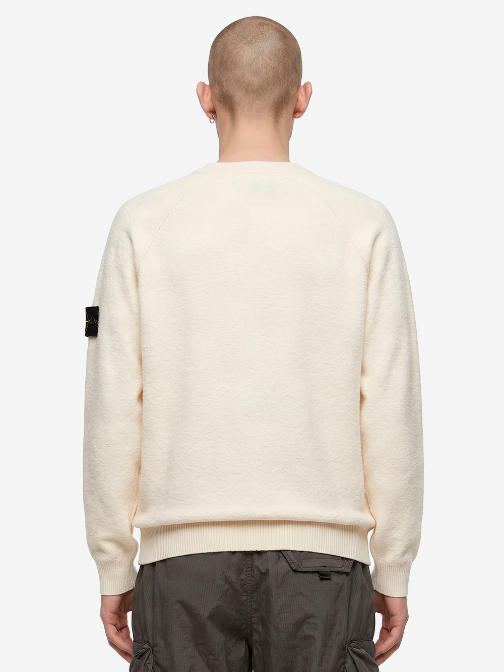 STONE ISLAND Maglione girocollo loose avorio in cotone con maniche raglan e badge Panna Urbanstaroma