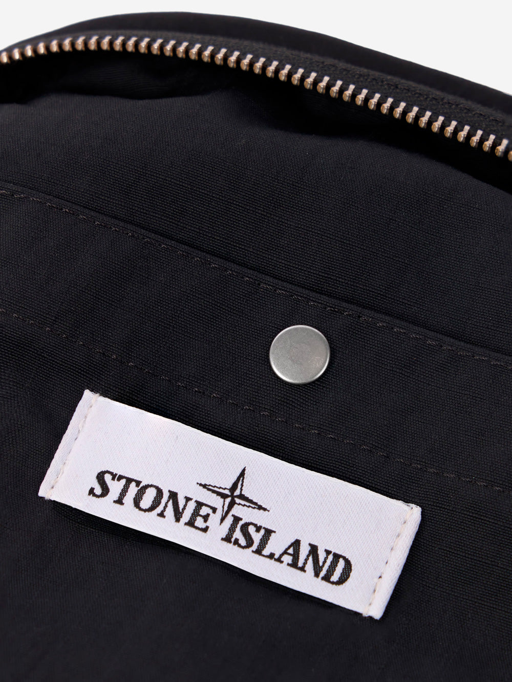 STONE ISLAND Borsa crossbody nera con tracolla regolabile e tasca con patch Nero Urbanstaroma