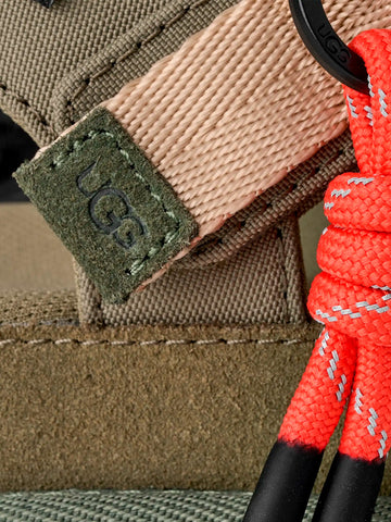 UGG W Sandali Goldenstar Wildwood 'Burnt Olive' Oliva