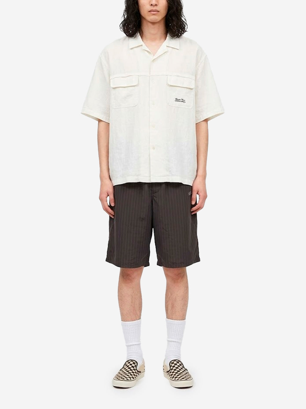 UNDERCOVER Shorts marroni in cupro con motivo gessato e logo Marrone Urbanstaroma