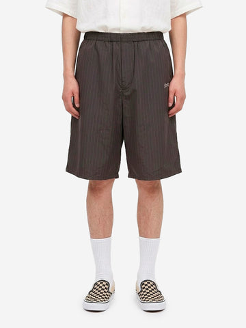 UNDERCOVER Shorts marroni in cupro con motivo gessato e logo Marrone