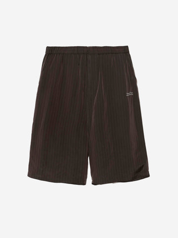 UNDERCOVER Shorts marroni in cupro con motivo gessato e logo Marrone