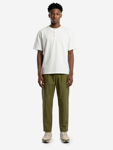 UNIVERSAL WORKS Pantaloni verdi con piega frontale e coulisse Verde Oliva