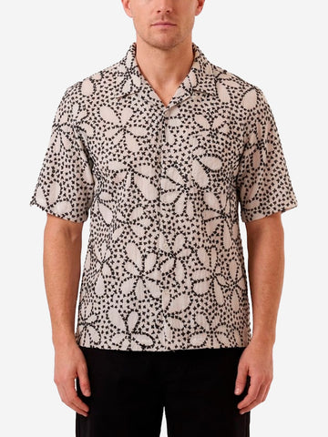 UNIVERSAL WORKS Camicia a maiche corte 'Road' con ricamo indiano Ecru