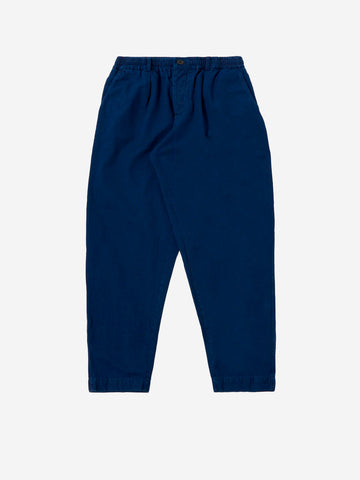 UNIVERSAL WORKS Pantaloni pleated track con pince in tessuto Kimstop in blu Blu