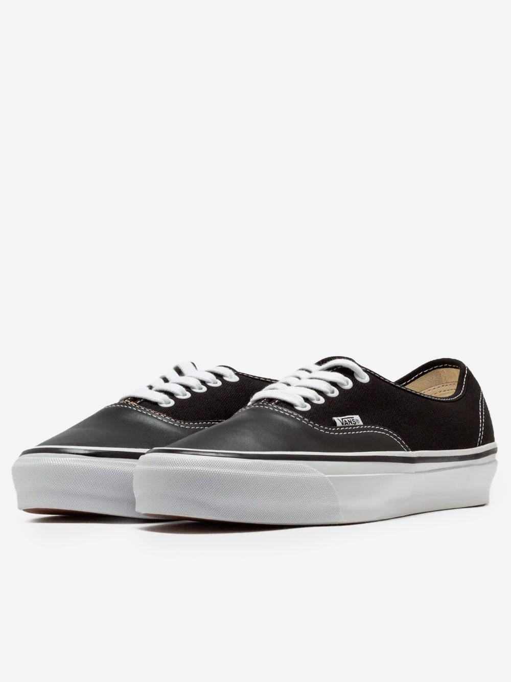 VANS OTW Authentic 44 Siped Vibram nere Nero Urbanstaroma