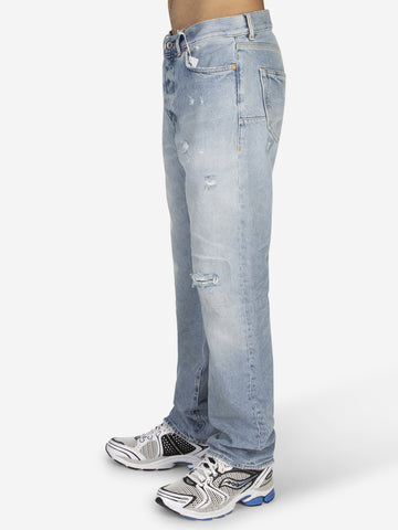 P011 Jeans mit mittelhohem Bund und geradem Bein