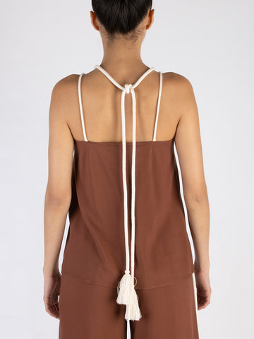 Top with rope straps