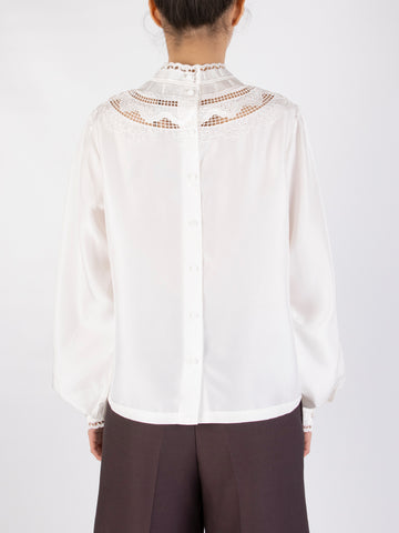 Alma blouse with embroidery