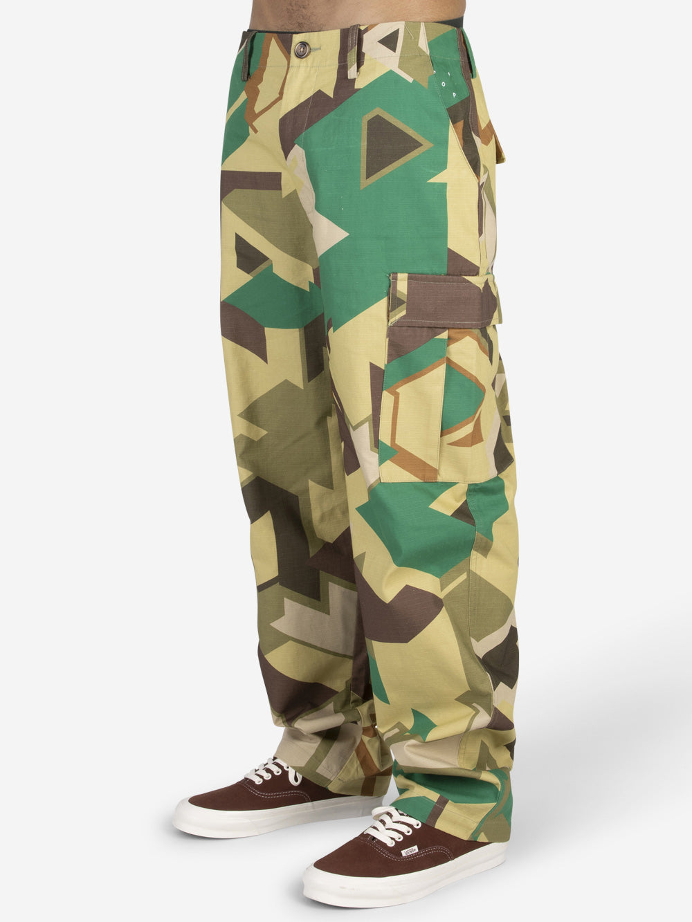 POP TRADING COMPANY Pantaloni cargo Camouflage Urbanstaroma